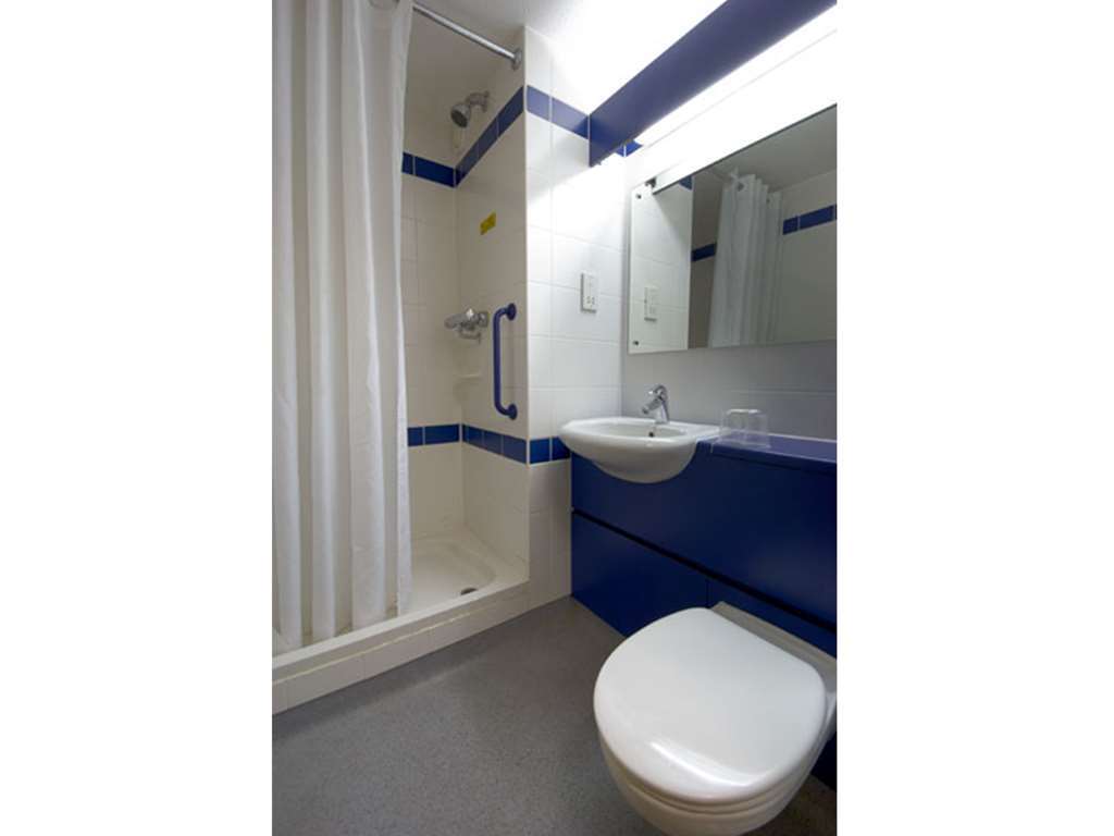 Travelodge Bedford Wyboston Δωμάτιο φωτογραφία